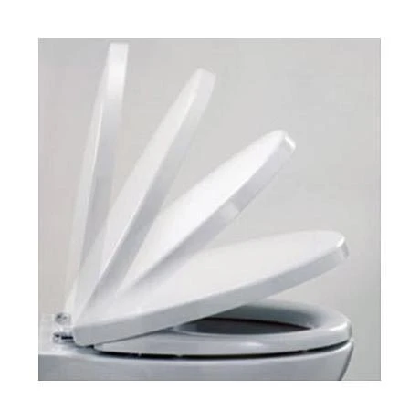 RAK Compact Soft Close Wrap Over Urea Seat 4 RAK Compact Soft Close Wrap Over Urea Seat - Image 2